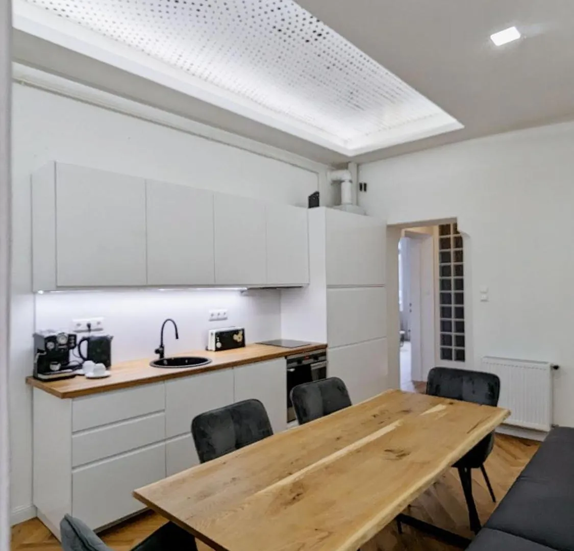 Pedestrian Apartment, The Best Location 布达佩斯 公寓