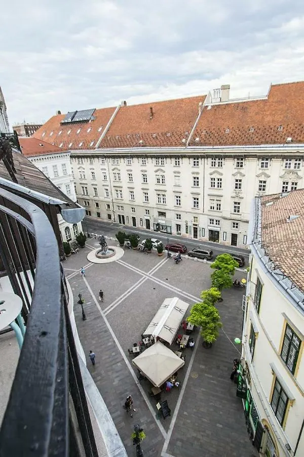 Apartment Pedestrian Apartment, The Best Location Budapest Hungary